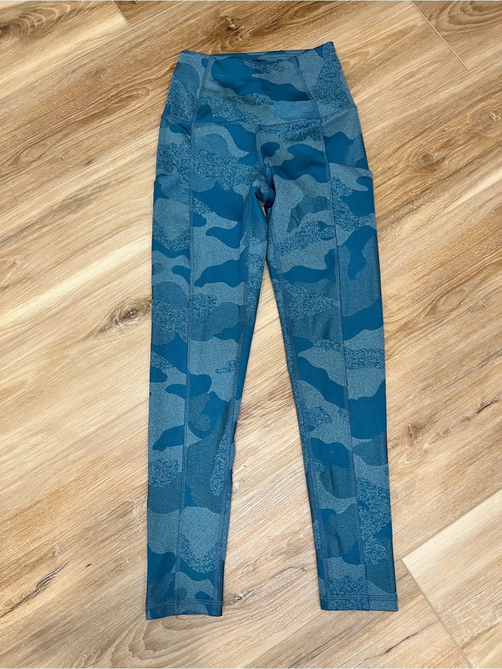 The North Face Blue Camo Active Leggings Size XS